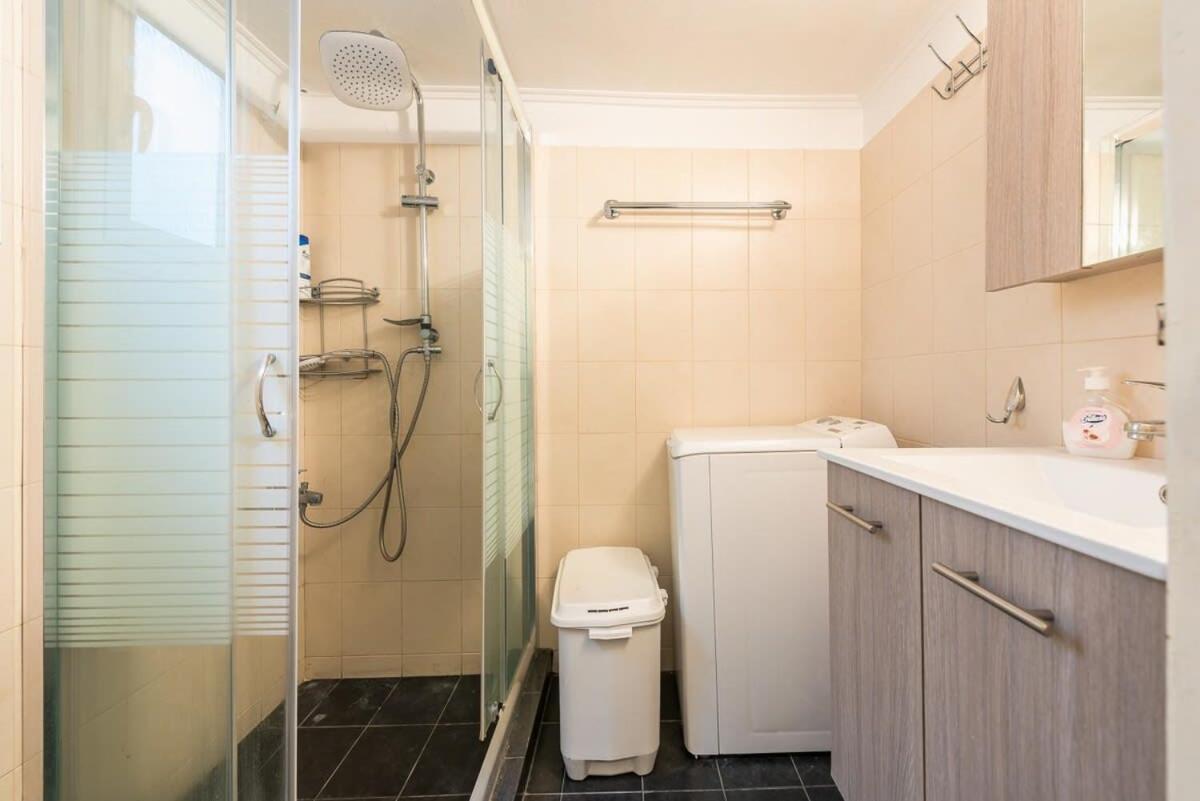 Topfloor Central Apt With Urban Views,3' To Metro Atény Exteriér fotografie