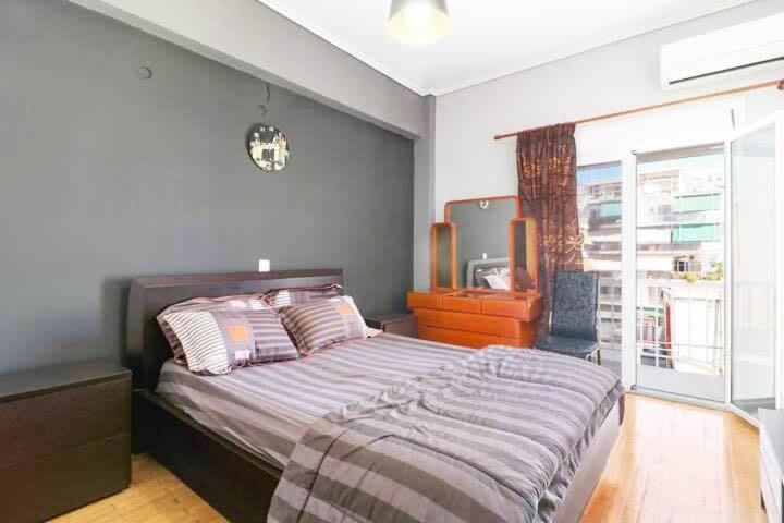 Topfloor Central Apt With Urban Views,3' To Metro Atény Exteriér fotografie
